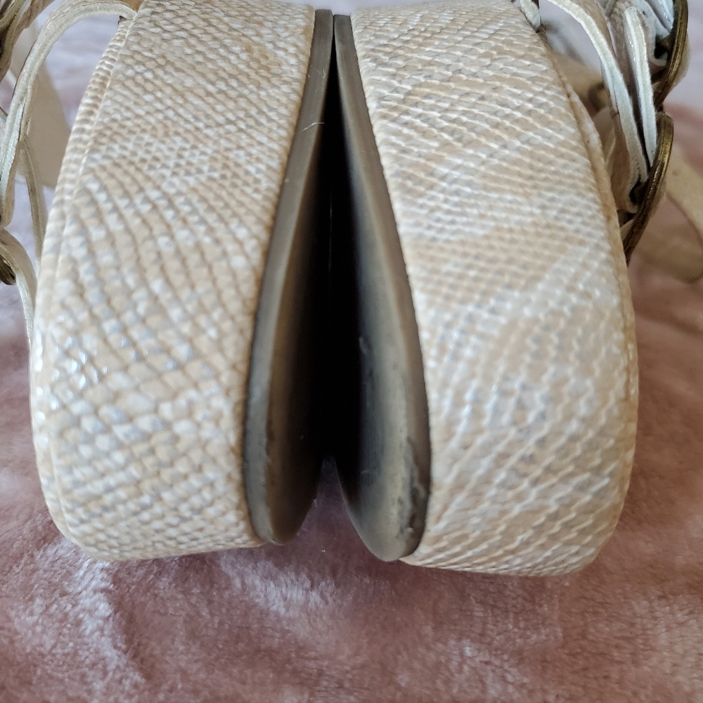 Snake skin platforms - Picture 2 of 6
